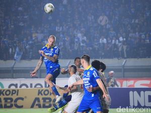 Rene Alberts Heran Sekaligus Kecewa Persib Kalah