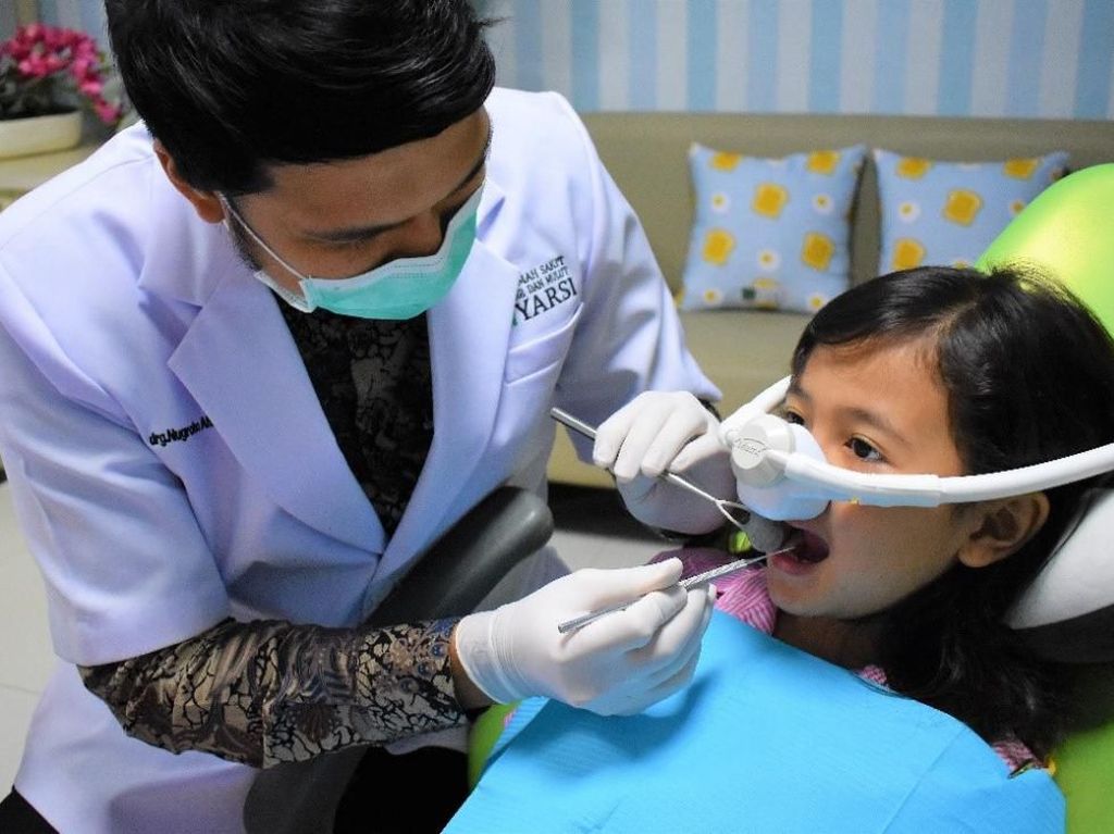 Rumah Sakit Ini Punya Cara Jitu Agar Anak Berani ke Dokter Gigi Rumah Sakit Ini Punya Cara Jitu Agar Anak Berani ke Dokter Gigi