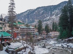 Terpesona Salju di India Utara