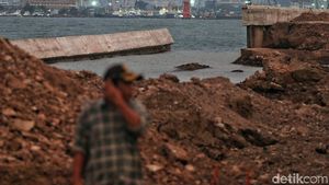 Kondisi Tanggul NCICD di Muara Baru yang Jebol