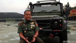 Melihat Land Rover Defender Jenderal Saleh