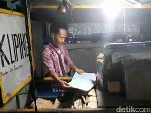 Harsoyo, Sarjana yang Banting Setir dari Perhutani dan Pilih Jual Kliping Harsoyo, Sarjana yang Banting Setir dari Perhutani dan Pilih Jual Kliping