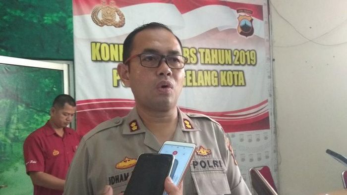 Polres Magelang akan menerjunkan 750 personel keamanan untuk mengawal laga PSIS vs Arema di akhir pekan ini. (Foto: Eko Susanto) Polres Magelang akan menerjunkan 750 personel keamanan untuk mengawal laga PSIS vs Arema di akhir pekan ini. (Foto: Eko Susanto)