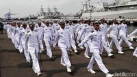 Potret Defile TNI Angkatan Laut di Hari Armada 2019
