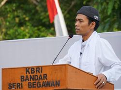 Buka-bukaan UAS Lawan Pesan dari Jakarta Saat Turun Gunung ke Pilkada