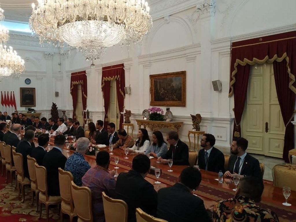 Bertemu Delegasi Bisnis AS, Jokowi: RI Akan Berlari Cepat Bertemu Delegasi Bisnis AS, Jokowi: RI Akan Berlari Cepat