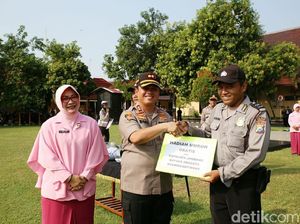 Polres Jombang Pacu Kinerja Bhabinkamtibmas dengan Hadiah Umrah