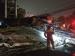 Antisipasi Roboh Lagi, Pemprov DKI Akan Cek Seluruh Papan Reklame