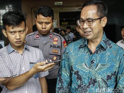 Ekspresi Wawan Usai Eksepsi Ditolak Hakim