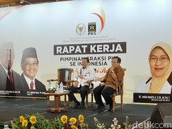 Kemendagri Bicara Pentingnya Omnibus Law Daerah di Raker F-PKS