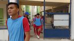 Foto: Kursi Plastik di Ruang Ganti Timnas Indonesia di SEA Games 2023