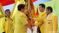 Momen Airlangga Ditetapkan Sebagai Ketum Golkar Terpilih 2019-2024