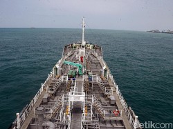 Iran Tangkap Kapal Tanker Selundupkan Bahan Bakar, 12 Orang Diamankan