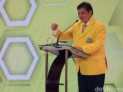 Airlangga: Bamsoet Salah Satu Waketum Golkar