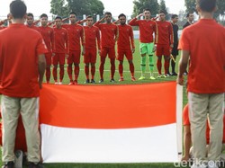 Keberhasilan itu diraih usai Vietnam vs Thailand di Stadion Binan berakhir imbang 2-2.