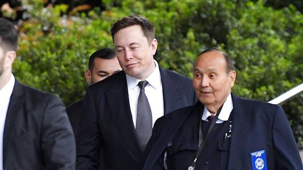 Penampakan Elon Musk Tersangkut Pencemaran Nama Baik
