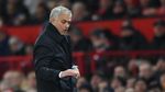 Aduh! Momen-momen Mourinho Tertabrak Daniel James