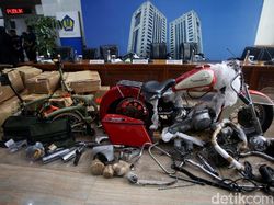 Selundupkan Harley di Pesawat, Dirut Garuda Dipecat!