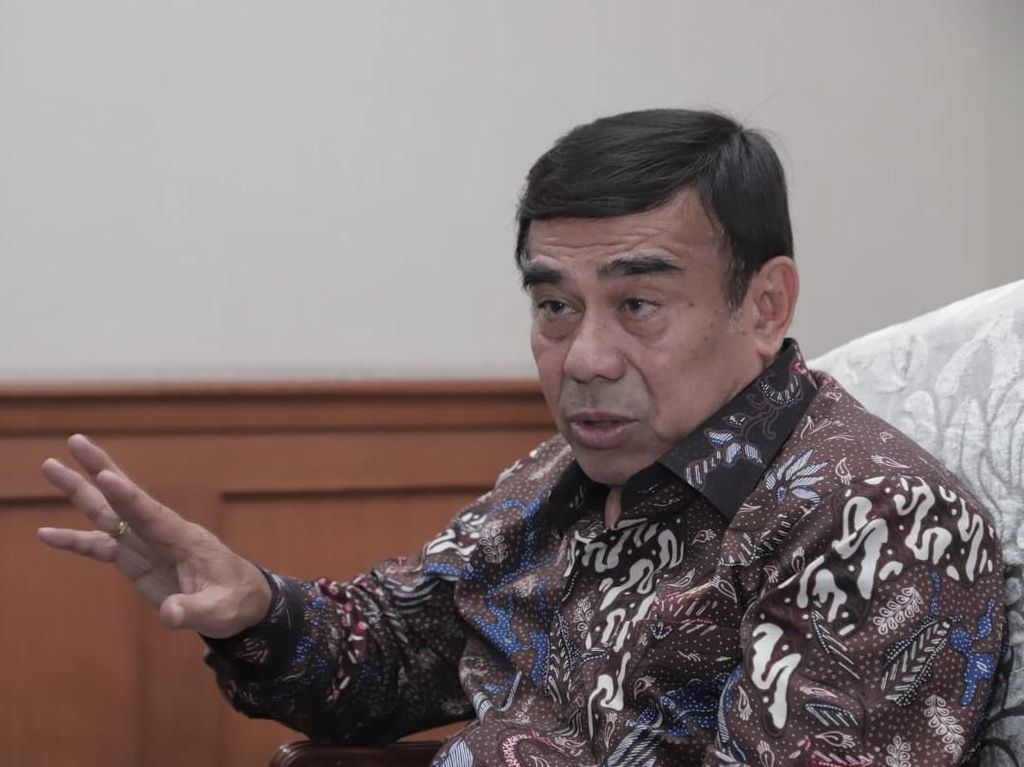 Menag Minta Pemda Beri Ruang Dialog soal Pendirian Rumah Ibadah Menag Minta Pemda Beri Ruang Dialog soal Pendirian Rumah Ibadah