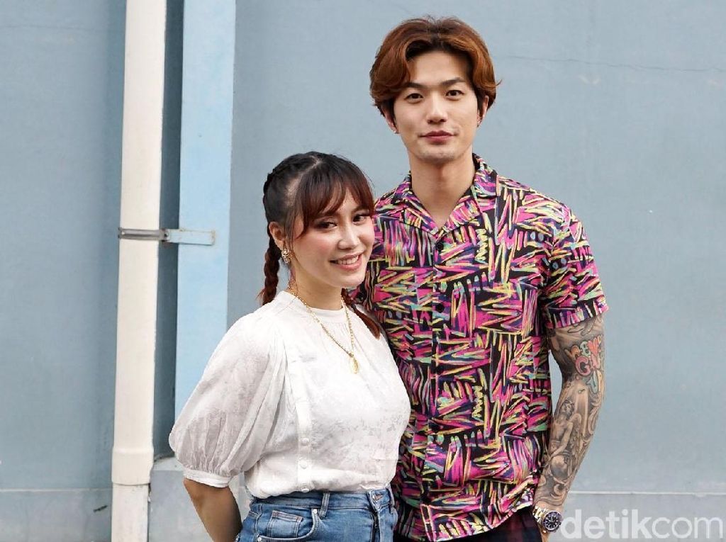 Lee Jeong Hoon Ingin Tambah Anak Lagi, Begini Reaksi Istrinya Lee Jeong Hoon Ingin Tambah Anak Lagi, Begini Reaksi Istrinya
