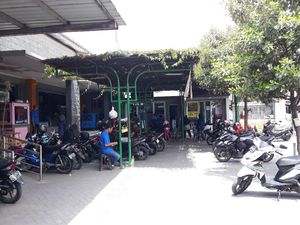 Cerita Jukir Tempat Mas-mas Baik Temukan Rp 2 Juta di ATM Bantul Cerita Jukir Tempat Mas-mas Baik Temukan Rp 2 Juta di ATM Bantul