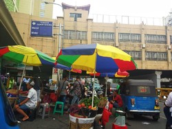 Satpol PP DKI: Dagangan PKL Tanah Abang Disimpan di Dalam Pos Damkar