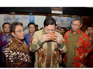 Jadi Ketua Umum Golkar, Airlangga Hartanto Juga Hobi Kulineran