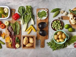 Wanita Ini Punya Trik Cerdas Saat Siapkan Bahan Masakan Untuk Seminggu