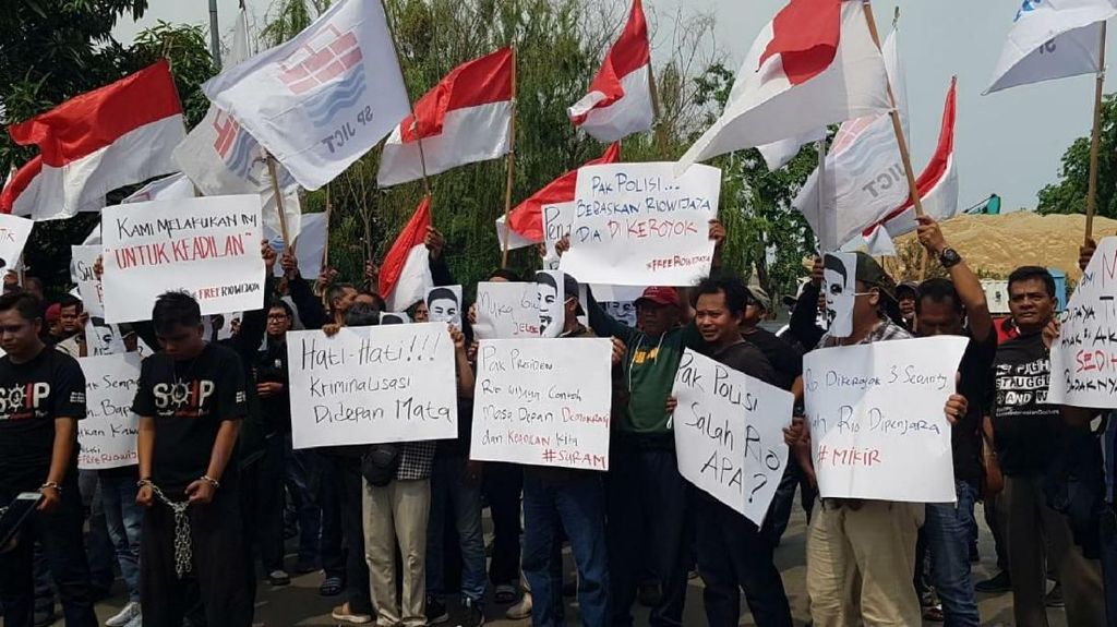 Dukungan untuk Aktivis Pelabuhan Dukungan untuk Aktivis Pelabuhan