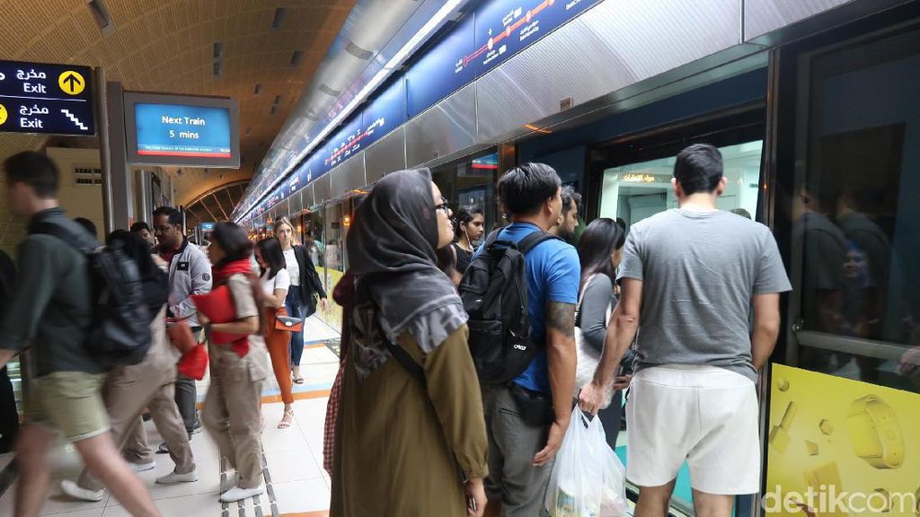 Foto: Transportasi Publik yang Nyaman di Dubai