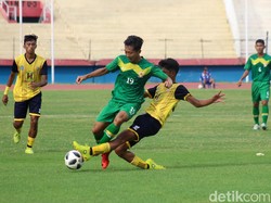Pra Pon Jatim menutup babak pertama dengan Keunggulan 3-0 lewat kaki Malik Prayikno (dua gol) dan Rezky Renaldy.