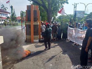 Kisah Petugas Kebersihan di Sulsel Ditinggal Istri karena 9 Bulan Tak Digaji