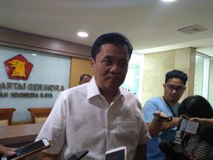 Habiburokhman Jamin Penangguhan Penahanan Zikria Dzatil Penghina Risma Habiburokhman Jamin Penangguhan Penahanan Zikria Dzatil Penghina Risma