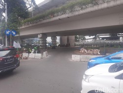 Pembatas U-Turn Jl Satrio Dibongkar Paksa, Dishub DKI Akan Tutup Lagi