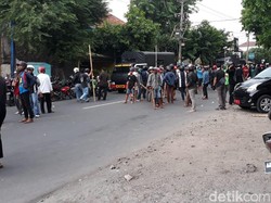 Video Bentrok Massa Terjadi di Solo, Brimob Turun Tangan