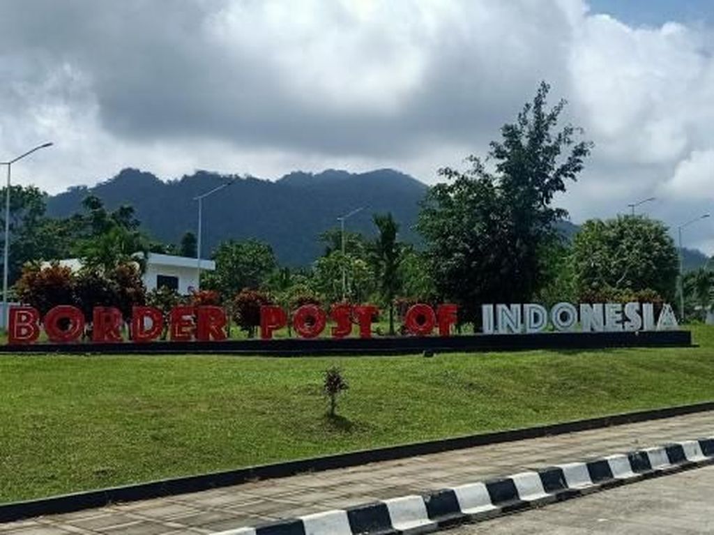 Foto: Bangga! Menginjakkan Kaki di Pos Perbatasan RI-Papua Nugini Foto: Bangga! Menginjakkan Kaki di Pos Perbatasan RI-Papua Nugini