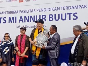 Resmikan 3 Masjid dan 9 Sekolah Baru, CT: Ayo Rawat Bersama