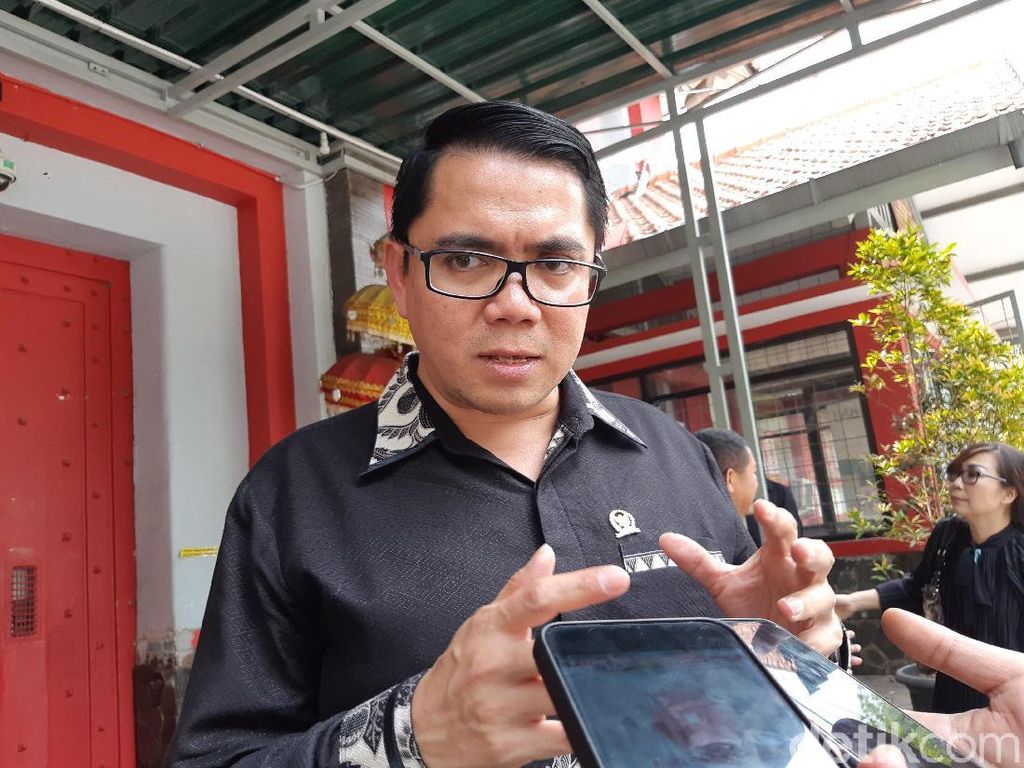 Politikus PDIP soal Kejagung Terbakar Karena Lalai: Berikan Ruang Maaf Politikus PDIP soal Kejagung Terbakar Karena Lalai: Berikan Ruang Maaf