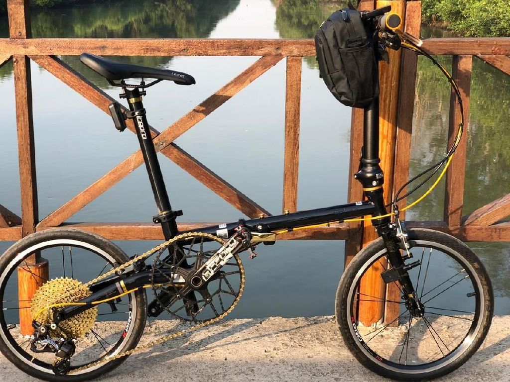 Demi Tulang dan Saraf Sehat, Gowes 10 Km per Hari dengan Fnhon Demi Tulang dan Saraf Sehat, Gowes 10 Km per Hari dengan Fnhon