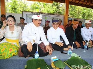 Wagub Bali Peringati Saraswati Bareng Umat Hindu di Banyuwangi Wagub Bali Peringati Saraswati Bareng Umat Hindu di Banyuwangi