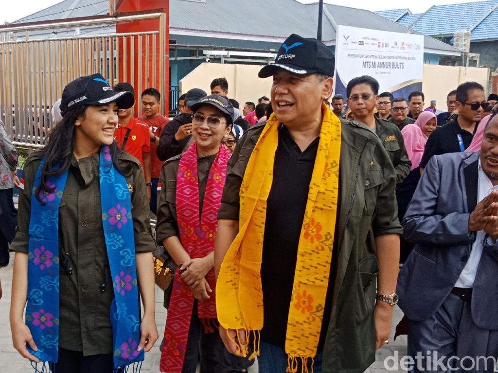 Chairul Tanjung Beri Motivasi Siswa Sekolah di Palu Jadi Pengusaha Chairul Tanjung Beri Motivasi Siswa Sekolah di Palu Jadi Pengusaha
