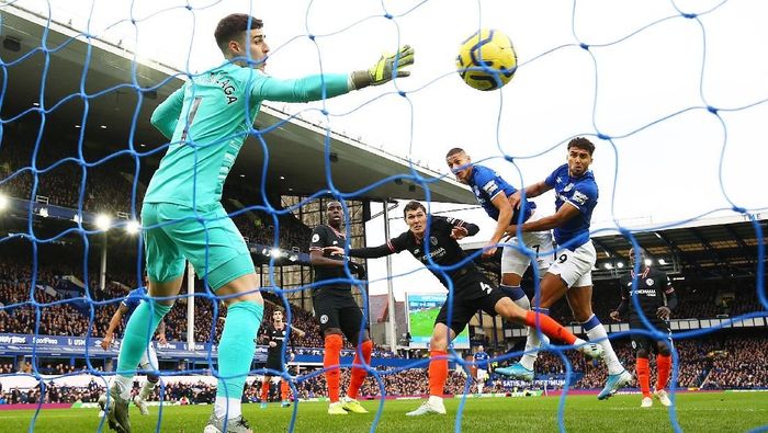 Chelsea kalah 1-3 dari Everton dalam lanjutan Liga Inggris (Foto: Clive Brunskill/Getty Images) Chelsea kalah 1-3 dari Everton dalam lanjutan Liga Inggris (Foto: Clive Brunskill/Getty Images)