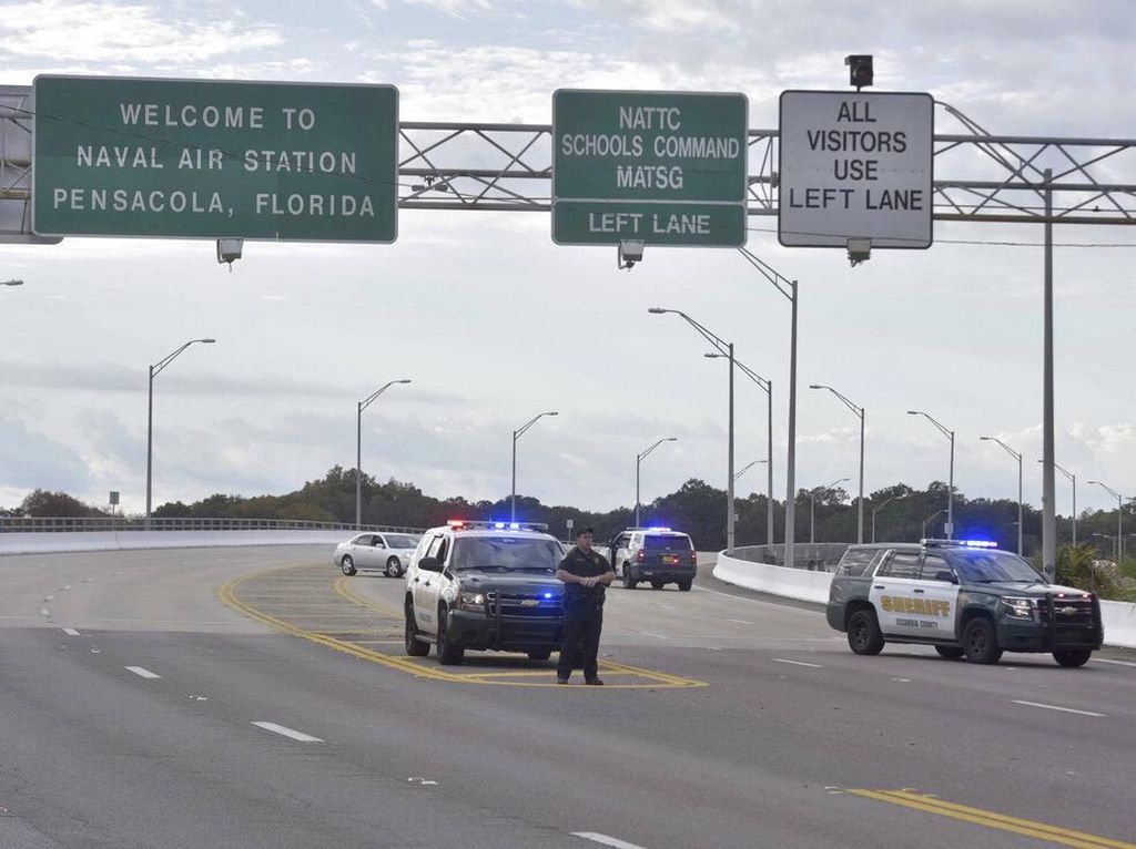 Penembak Pangkalan AL Florida Tunjukkan Video Penembakan Massal Sebelum Beraksi Penembak Pangkalan AL Florida Tunjukkan Video Penembakan Massal Sebelum Beraksi