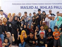 Chairul Tanjung Resmikan 3 Bangunan Baru Masjid Terdampak Gempa Palu