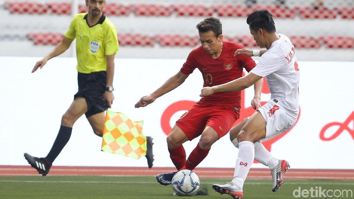 Timnas Indonesia U-22 masih sama kuat dengan Myanmar di babak pertama semifinal cabang sepakbola SEA Games 2019. (Foto: Grandyos Zafna/detikSport)