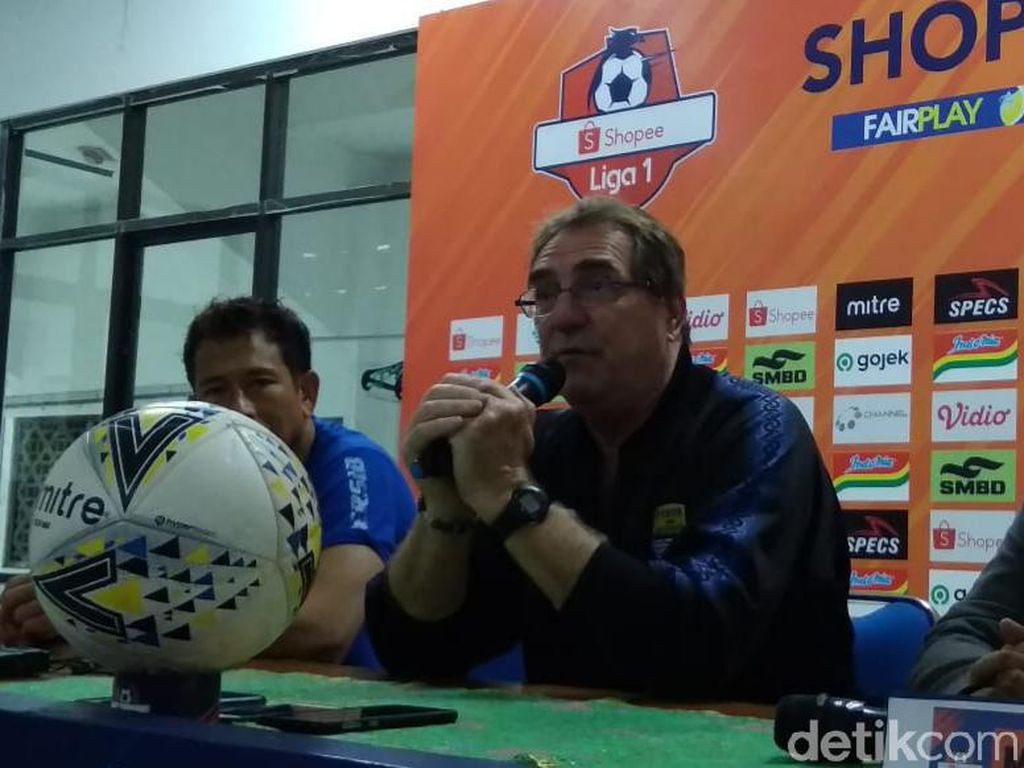 Persib Puas Bisa Curi Poin di Markas PSS Persib Puas Bisa Curi Poin di Markas PSS