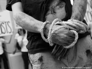 Terlalu Kritis, Wartawan Iran di Eropa Hadapi Intimidasi Teheran