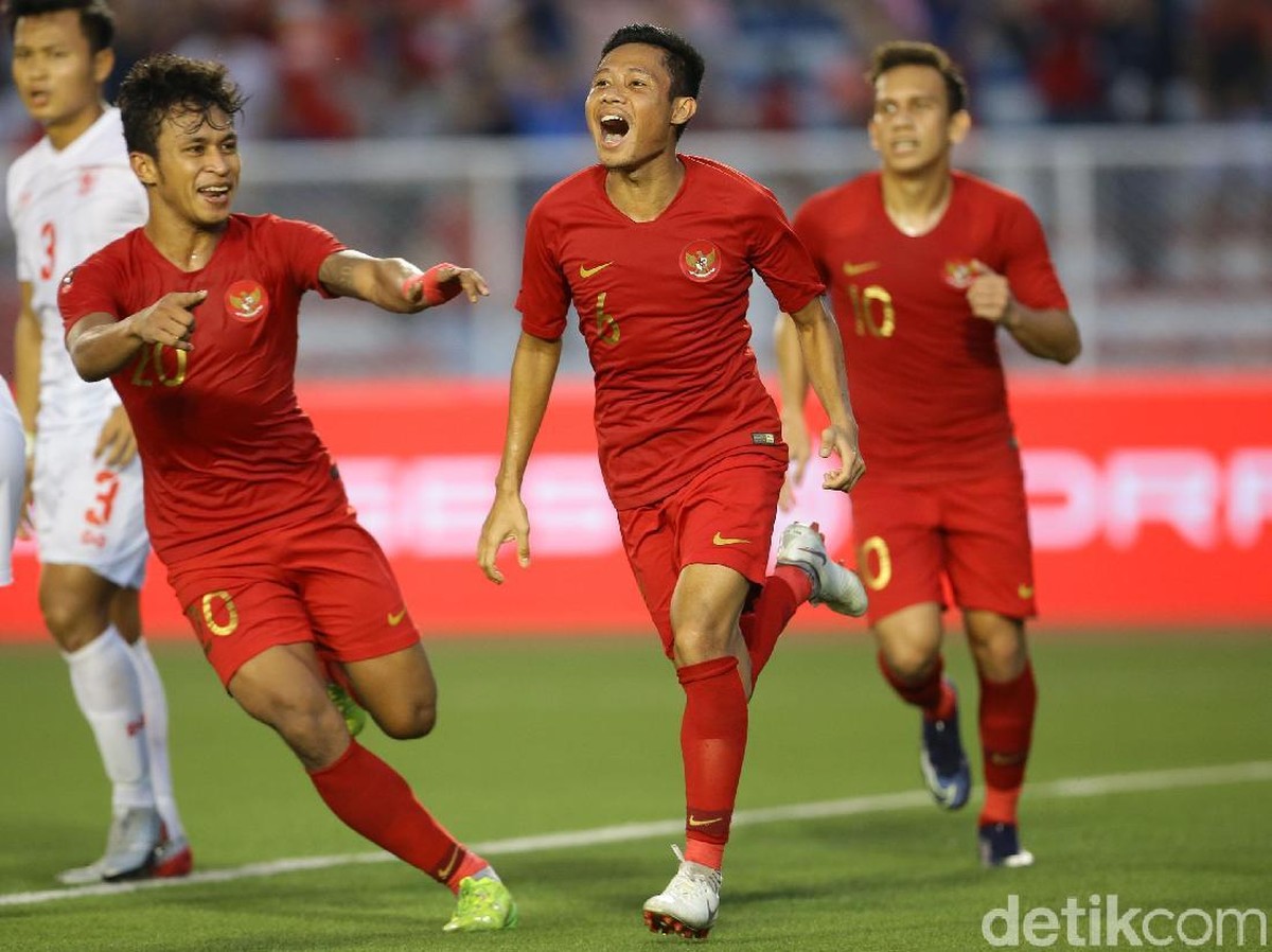 Kapten Timnas Indonesia, Evan Dimas, Andy Styo, atau yang lain? (Foto: Grandyos Zafna)