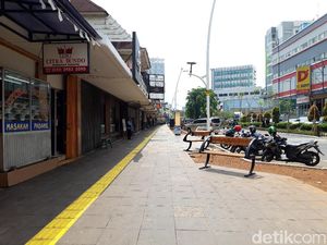 Trotoar Cikini Dinilai Baik, DKI Diminta Lengkapi dengan Pohon Rimbun Trotoar Cikini Dinilai Baik, DKI Diminta Lengkapi dengan Pohon Rimbun