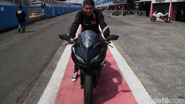 Gading Marten Bikin Indonesia CBR Race Day Makin Meriah